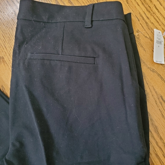 NWT Gap maternity pants. Size 8. - Picture 2 of 6